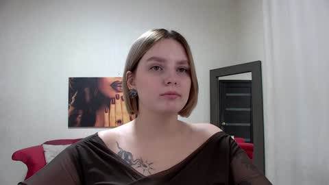 Diane Mills online show from 02.08.25