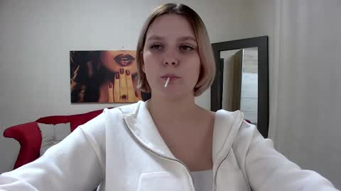 Diane Mills online show from 03.10.25