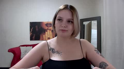 Diane Mills online show from 03.11.25