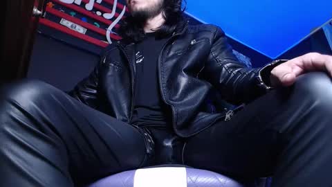 DICAPRIO online show from 02.04.26