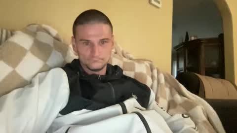 Snapshot of dickabitchdown chatting on 10.04.25 DickABitchDown Alexys real spanishmami online show from 10.04.25