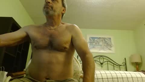 Snapshot of dickbeswollen123 chatting on 05.03.26 dickbeswollen123 online show from 05.03.26