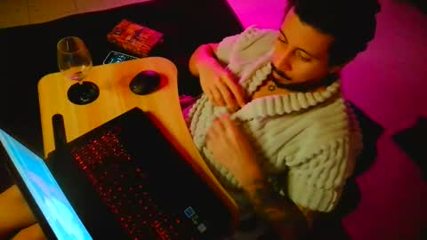 Snapshot of dickdamian_ chatting on 12.09.24 Damin online show from 12.09.24