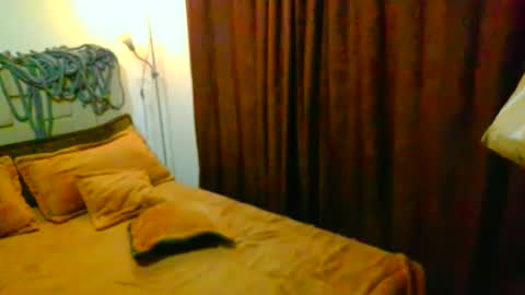 Snapshot of dickdamian_ chatting on 02.21.25 Damin online show from 02.21.25