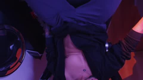 Snapshot of dickdamian_ chatting on 10.08.25 Damin online show from 10.08.25