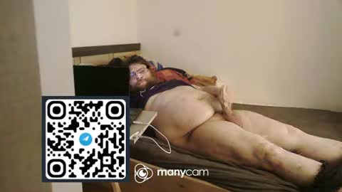 Snapshot of dickerpenis2025 chatting on 02.01.26 Kevin S. online show from 02.01.26