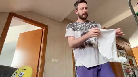 Im Julian  all cum shot videos here    online show from 02.28.25