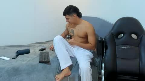 Snapshot of diego_cazas chatting on 12.07.24 DIEGO CAZAS online show from 12.07.24