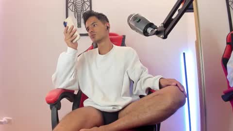 Diego lat online show from 09.29.25