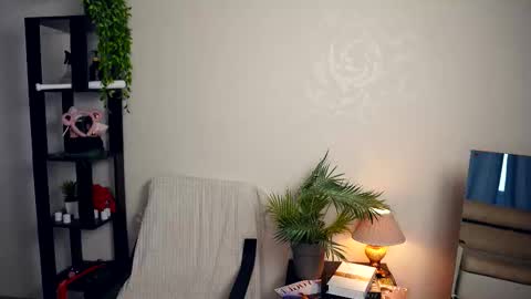 Elwyna online show from 11.18.25