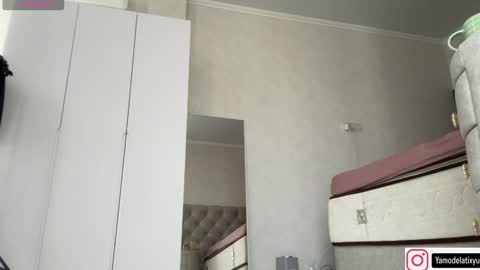 Snapshot of diffgirls chatting on 09.13.25 Tanya online show from 09.13.25