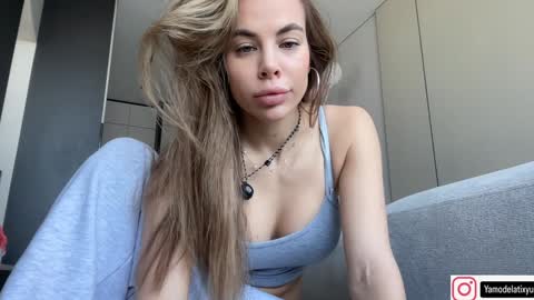 Snapshot of diffgirls chatting on 10.01.25 Tanya online show from 10.01.25