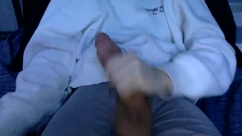 digbicknik online show from 02.19.25