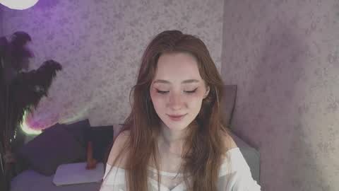 Hi im Alice 3 Im usualy online 03-10 or 17-21 UTC0 online show from 03.04.25