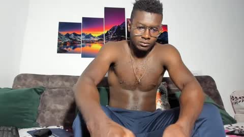 Snapshot of dilaan_carter chatting on 09.19.25 joshua online show from 09.19.25