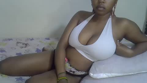 Snapshot of dime010 chatting on 12.06.24 dime online show from 12.06.24