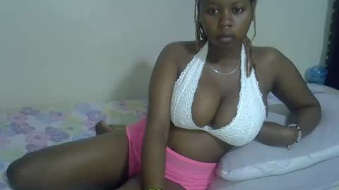 Snapshot of dime010 chatting on 02.19.25 dime online show from 02.19.25
