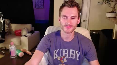 Meechii online show from 02.04.25