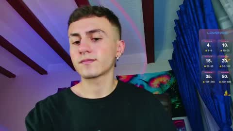 Julian Independent Model online show from 12.04.24