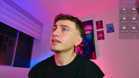 Julian Independent Model online show from 11.12.25