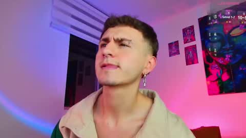 Julian Independent Model online show from 01.16.26