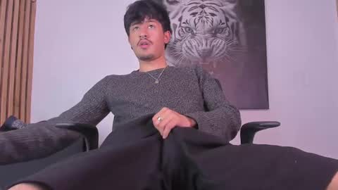 Snapshot of dimitrideluxe chatting on 10.08.25 Dimitri online show from 10.08.25