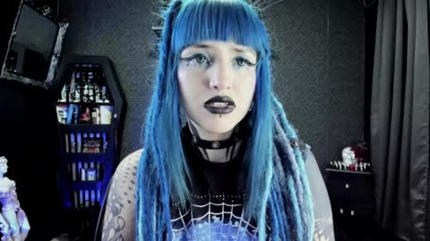 Snapshot of dimmuanddarkness chatting on 12.18.24 dimmuanddarkness online show from 12.18.24