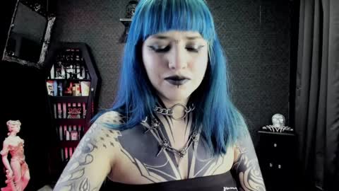 Snapshot of dimmuanddarkness chatting on 01.09.25 dimmuanddarkness online show from 01.09.25