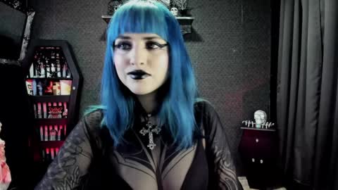 Snapshot of dimmuanddarkness chatting on 01.18.25 dimmuanddarkness online show from 01.18.25