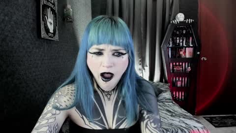 Snapshot of dimmuanddarkness chatting on 02.07.25 dimmuanddarkness online show from 02.07.25