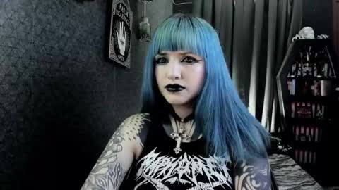 Snapshot of dimmuanddarkness chatting on 02.20.25 dimmuanddarkness online show from 02.20.25