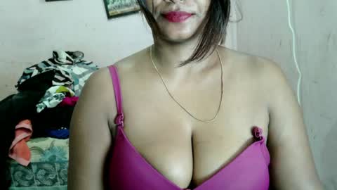 Snapshot of dimple_love chatting on 07.28.26 dimple_love online show from 07.28.26