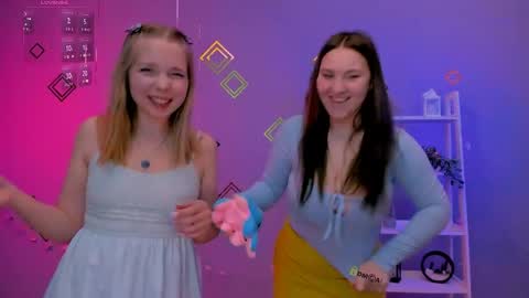 dina_bloom online show from 04.08.26