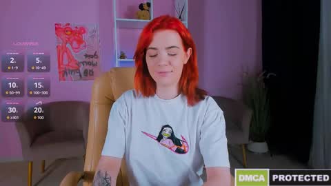 Snapshot of dina_fox_ chatting on 12.18.24 dina_fox_ online show from 12.18.24