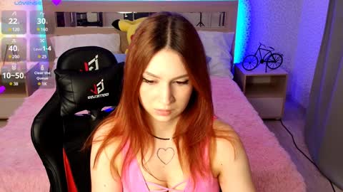 Snapshot of dinatwinkle chatting on 12.08.24 Dina online show from 12.08.24