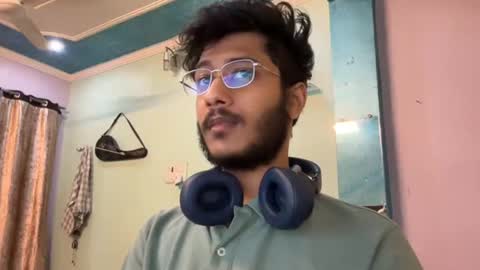 Snapshot of dinchain chatting on 03.16.26 Dinchain online show from 03.16.26