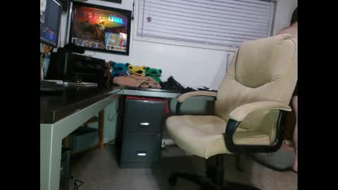 Snapshot of dinkdork094 chatting on 01.15.25 Dinkdork just having a good time online show from 01.15.25