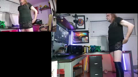 Snapshot of dinkdork094 chatting on 01.29.25 Dinkdork just having a good time online show from 01.29.25