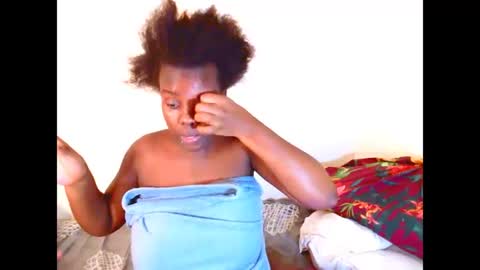 Snapshot of dinnydakrazx chatting on 12.16.24 dinnydakrazx online show from 12.16.24