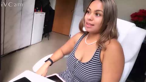 Snapshot of diosadeluniverso_ chatting on 11.08.25 diosadeluniverso_ online show from 11.08.25