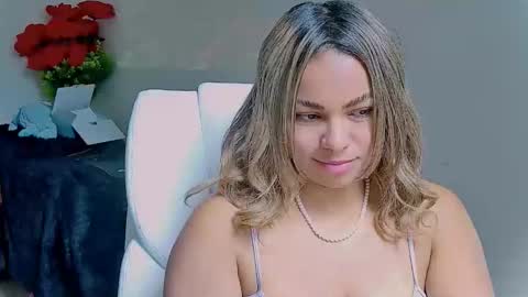 Snapshot of diosadeluniverso_ chatting on 11.20.25 diosadeluniverso_ online show from 11.20.25