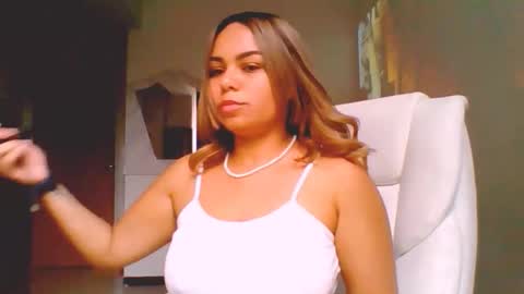 Snapshot of diosadeluniverso_ chatting on 12.02.25 diosadeluniverso_ online show from 12.02.25