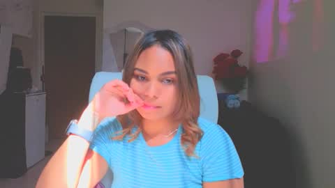 Snapshot of diosadeluniverso_ chatting on 12.17.25 diosadeluniverso_ online show from 12.17.25