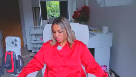 diosadeluniverso_ online show from 04.17.26