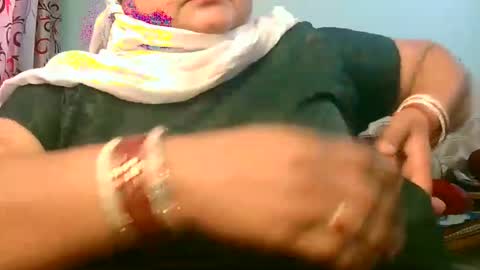 Snapshot of dipa2345569393 chatting on 04.02.26 dipa2345569393 online show from 04.02.26