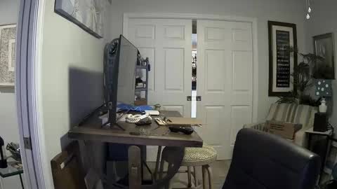 DirtkPitt Fun guy working online show from 01.18.25