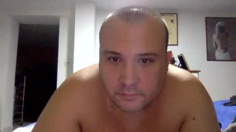 Snapshot of dirme chatting on 11.03.25 dirme online show from 11.03.25