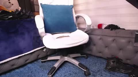 Snapshot of dirty_27cms chatting on 02.22.25 dirty_27cms online show from 02.22.25