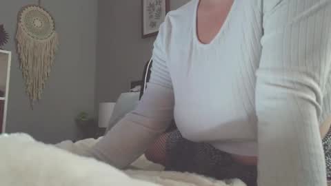 Daisy Wylde online show from 12.03.24