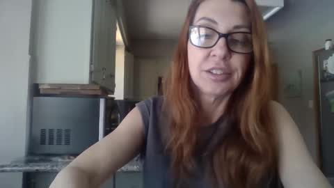 Snapshot of dirtydaisylou chatting on 01.22.25 Daisy online show from 01.22.25
